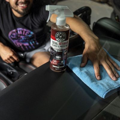 ЗАСІБ ДЛЯ ОЧИЩЕННЯ ТА ЗАХИСТУ САЛОНУ АВТО З АРОМАТОМ ЧОРНОЇ ВИШНІ TOTAL INTERIOR CLEANER & PROTECTAN
